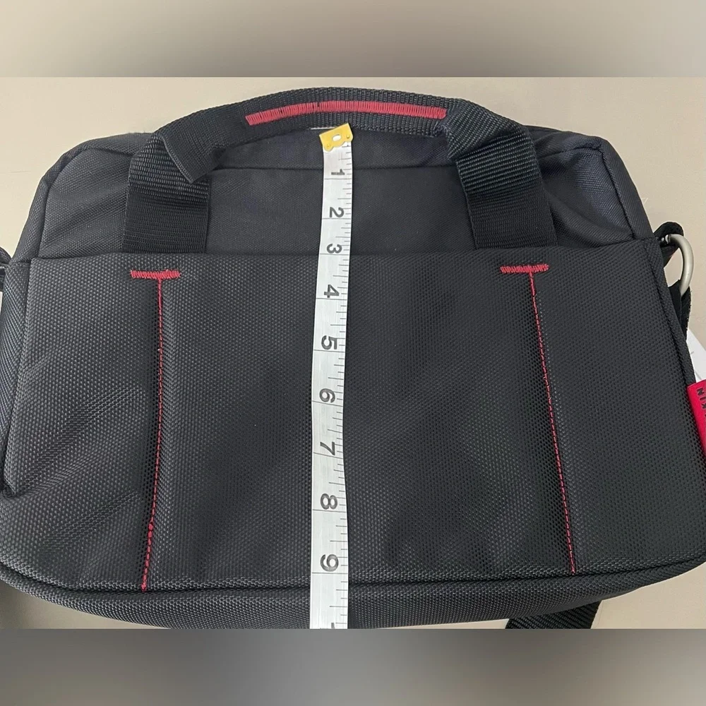 Belkin Top Load messenger laptop bag